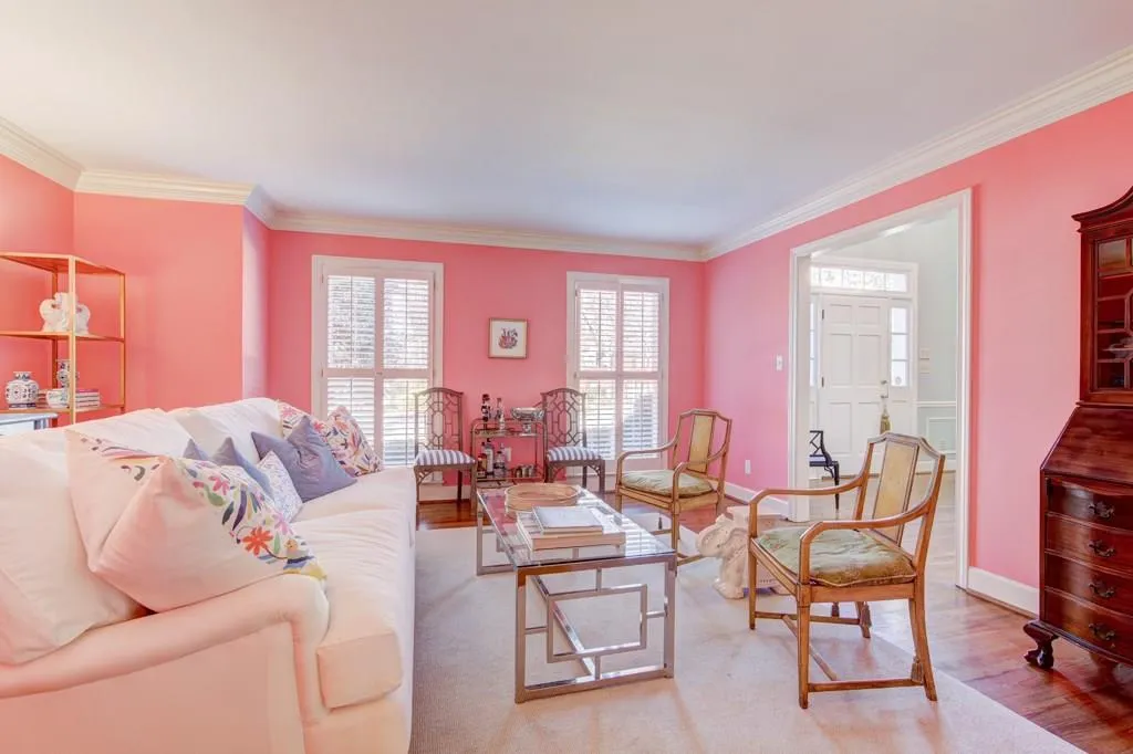300 Cameron Ridge Drive, Sandy Springs, Georgia 30328, 5 Bedrooms Bedrooms, ,4 BathroomsBathrooms,Residential,Sold,300 Cameron Ridge Drive,6127820