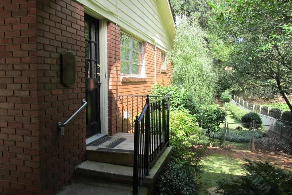 630 W Powderhorn Road, Atlanta, Georgia 30342, 3 Bedrooms Bedrooms, ,3 BathroomsBathrooms,Residential,Sold,630 W Powderhorn Road,5629587