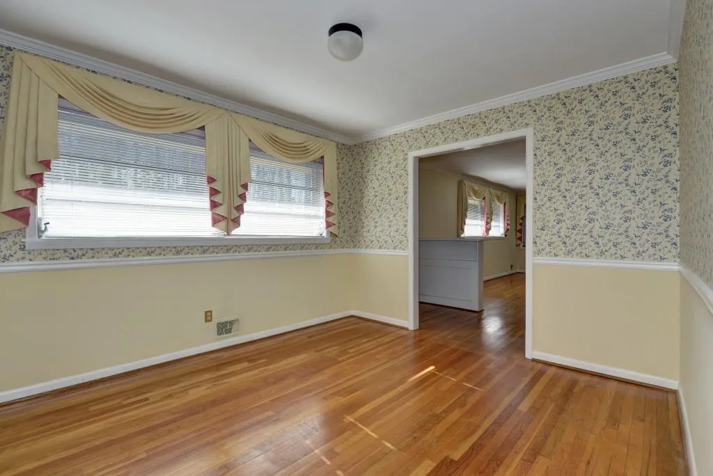 630 W Powderhorn Road, Atlanta, Georgia 30342, 3 Bedrooms Bedrooms, ,3 BathroomsBathrooms,Residential,Sold,630 W Powderhorn Road,5629587