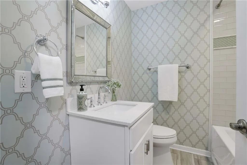 1572 Bubbling Creek Road Ne, Brookhaven, Georgia 30319, 3 Bedrooms Bedrooms, ,2 BathroomsBathrooms,Residential,For Sale,1572 Bubbling Creek Road Ne,7663262