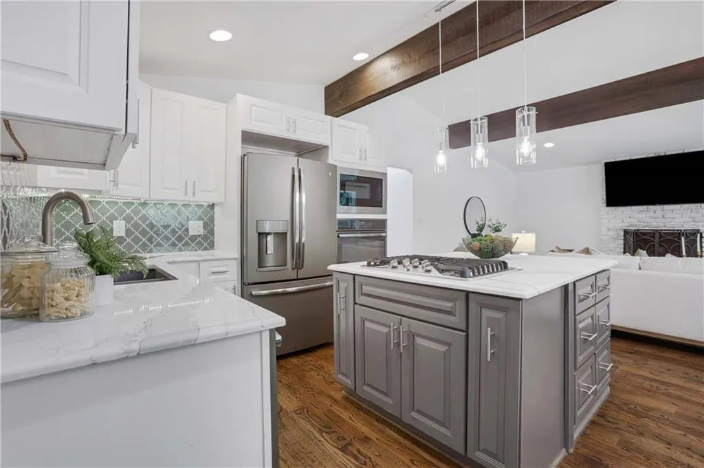 1572 Bubbling Creek Road Ne, Brookhaven, Georgia 30319, 3 Bedrooms Bedrooms, ,2 BathroomsBathrooms,Residential,For Sale,1572 Bubbling Creek Road Ne,7663262