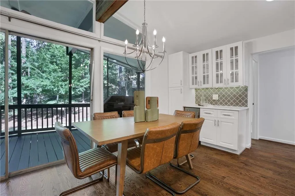 1572 Bubbling Creek Road Ne, Brookhaven, Georgia 30319, 3 Bedrooms Bedrooms, ,2 BathroomsBathrooms,Residential,For Sale,1572 Bubbling Creek Road Ne,7663262