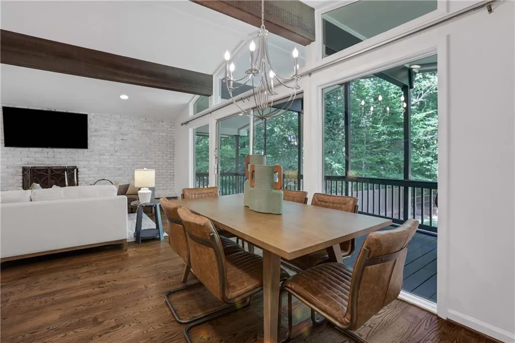 1572 Bubbling Creek Road Ne, Brookhaven, Georgia 30319, 3 Bedrooms Bedrooms, ,2 BathroomsBathrooms,Residential,For Sale,1572 Bubbling Creek Road Ne,7663262