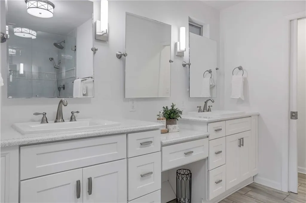 1572 Bubbling Creek Road Ne, Brookhaven, Georgia 30319, 3 Bedrooms Bedrooms, ,2 BathroomsBathrooms,Residential,For Sale,1572 Bubbling Creek Road Ne,7663262