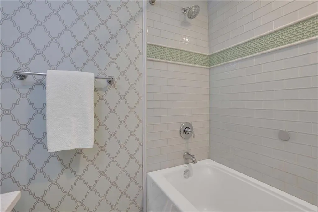 1572 Bubbling Creek Road Ne, Brookhaven, Georgia 30319, 3 Bedrooms Bedrooms, ,2 BathroomsBathrooms,Residential,For Sale,1572 Bubbling Creek Road Ne,7663262