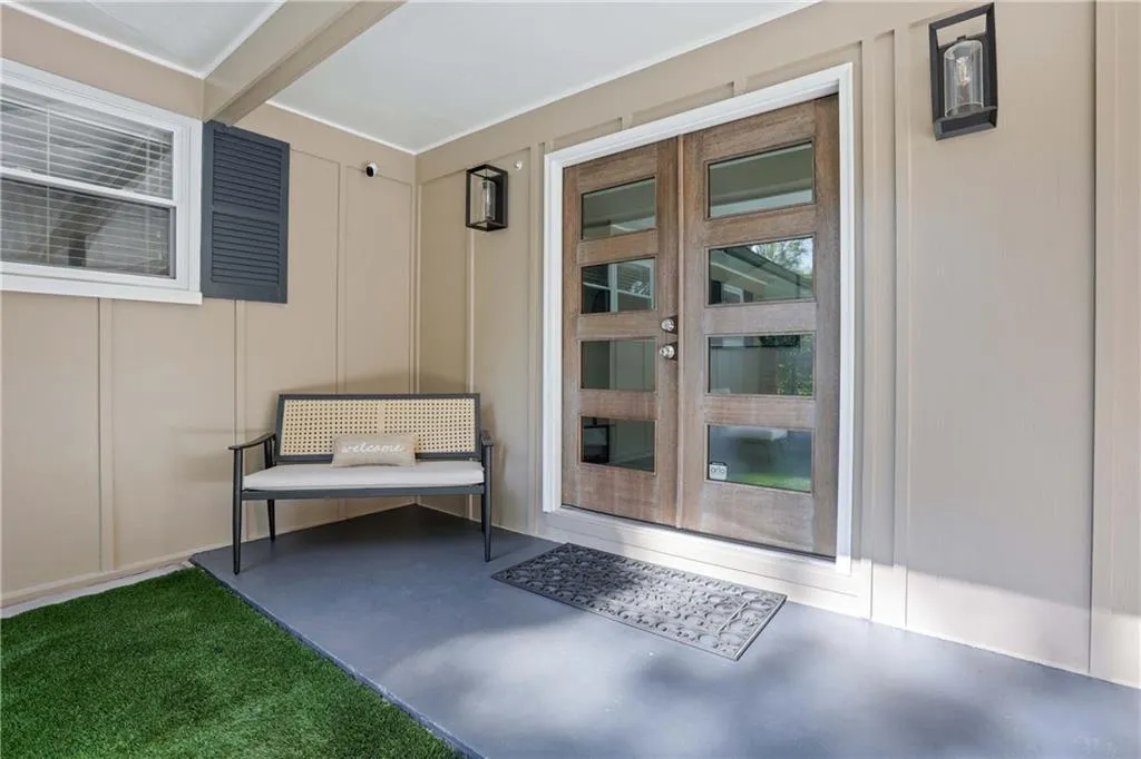 1572 Bubbling Creek Road Ne, Brookhaven, Georgia 30319, 3 Bedrooms Bedrooms, ,2 BathroomsBathrooms,Residential,For Sale,1572 Bubbling Creek Road Ne,7663262