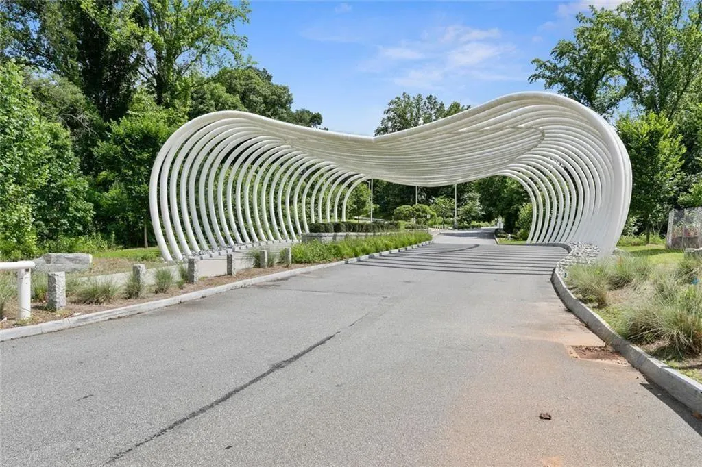 1954 Summit Trace Circle Nw, Atlanta, Georgia 30318, 3 Bedrooms Bedrooms, ,3 BathroomsBathrooms,Residential,For Sale,1954 Summit Trace Circle Nw,7638837
