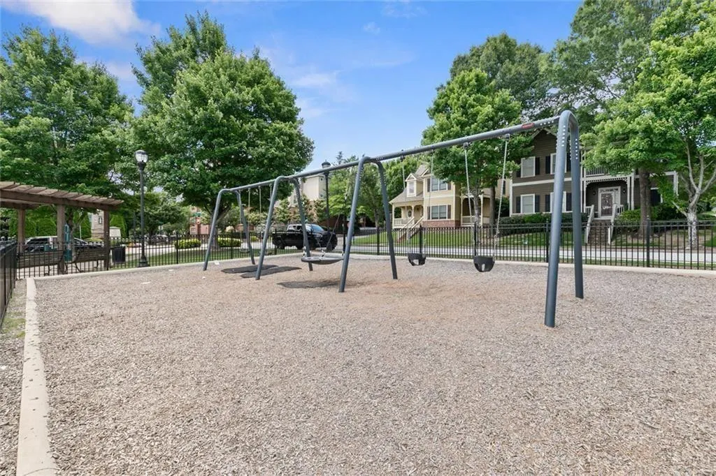 1954 Summit Trace Circle Nw, Atlanta, Georgia 30318, 3 Bedrooms Bedrooms, ,3 BathroomsBathrooms,Residential,For Sale,1954 Summit Trace Circle Nw,7638837