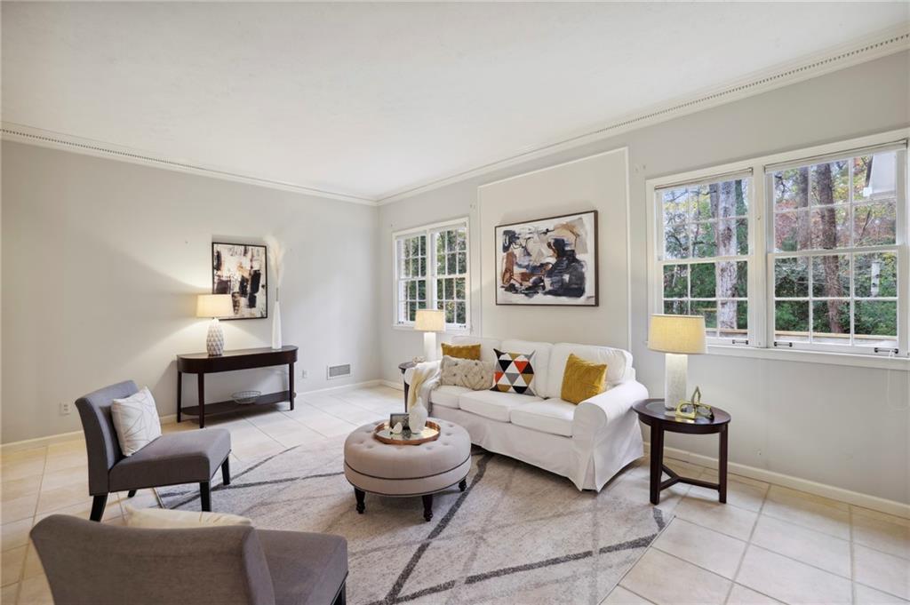 125 River Park Drive, Sandy Springs, Georgia 30328, 6 Bedrooms Bedrooms, ,3 BathroomsBathrooms,Residential,Sold,125 River Park Drive,7302090