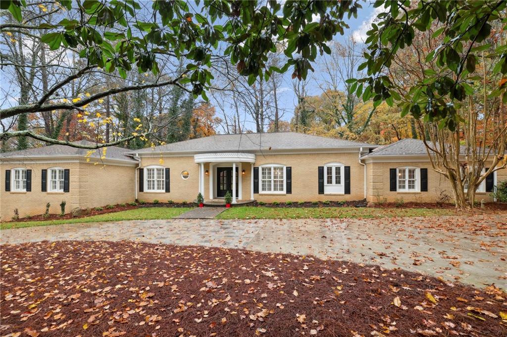 125 River Park Drive, Sandy Springs, Georgia 30328, 6 Bedrooms Bedrooms, ,3 BathroomsBathrooms,Residential,Sold,125 River Park Drive,7302090