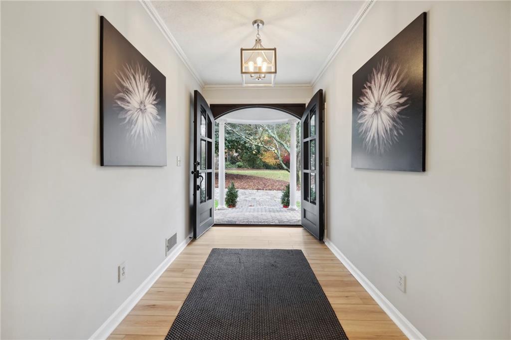 125 River Park Drive, Sandy Springs, Georgia 30328, 6 Bedrooms Bedrooms, ,3 BathroomsBathrooms,Residential,Sold,125 River Park Drive,7302090