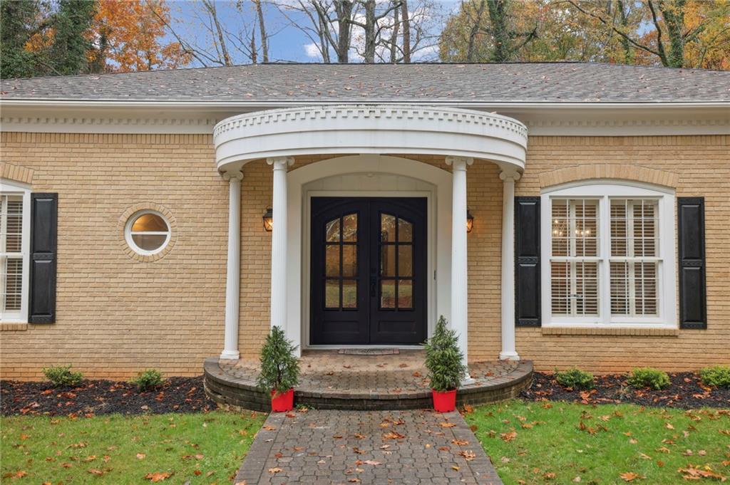 125 River Park Drive, Sandy Springs, Georgia 30328, 6 Bedrooms Bedrooms, ,3 BathroomsBathrooms,Residential,Sold,125 River Park Drive,7302090