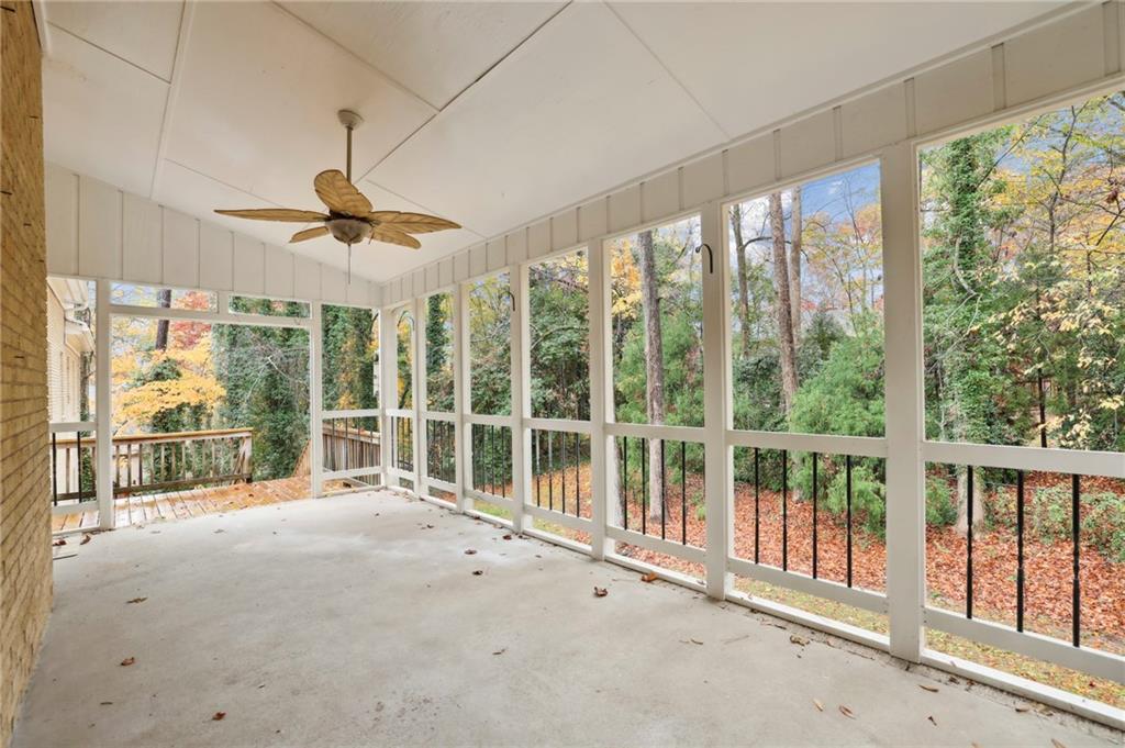125 River Park Drive, Sandy Springs, Georgia 30328, 6 Bedrooms Bedrooms, ,3 BathroomsBathrooms,Residential,Sold,125 River Park Drive,7302090