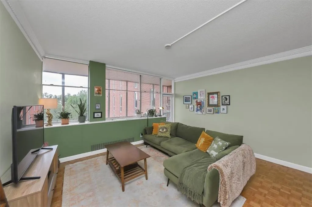 3060 Pharr Court North Nw Unit 608, Atlanta, Georgia 30305, 2 Bedrooms Bedrooms, ,1 BathroomBathrooms,Residential,For Sale,3060 Pharr Court North Nw Unit 608,7635628