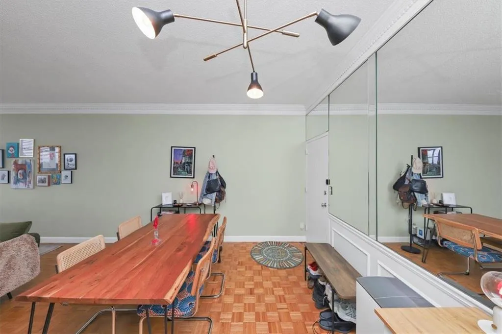 3060 Pharr Court North Nw Unit 608, Atlanta, Georgia 30305, 2 Bedrooms Bedrooms, 0 ,1 BathroomBathrooms,Residential,For Sale,3060 Pharr Court North Nw Unit 608,7635628