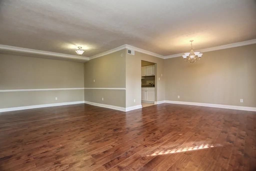 6980 Roswell Road Unit K11, Atlanta, Georgia 30328, 2 Bedrooms Bedrooms, ,1 BathroomBathrooms,Residential,Sold,6980 Roswell Road Unit K11,5649203