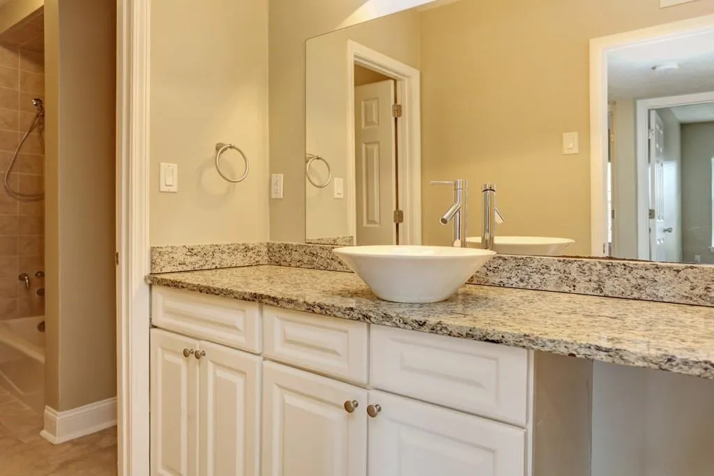 6980 Roswell Road Unit K11, Atlanta, Georgia 30328, 2 Bedrooms Bedrooms, ,1 BathroomBathrooms,Residential,Sold,6980 Roswell Road Unit K11,5649203