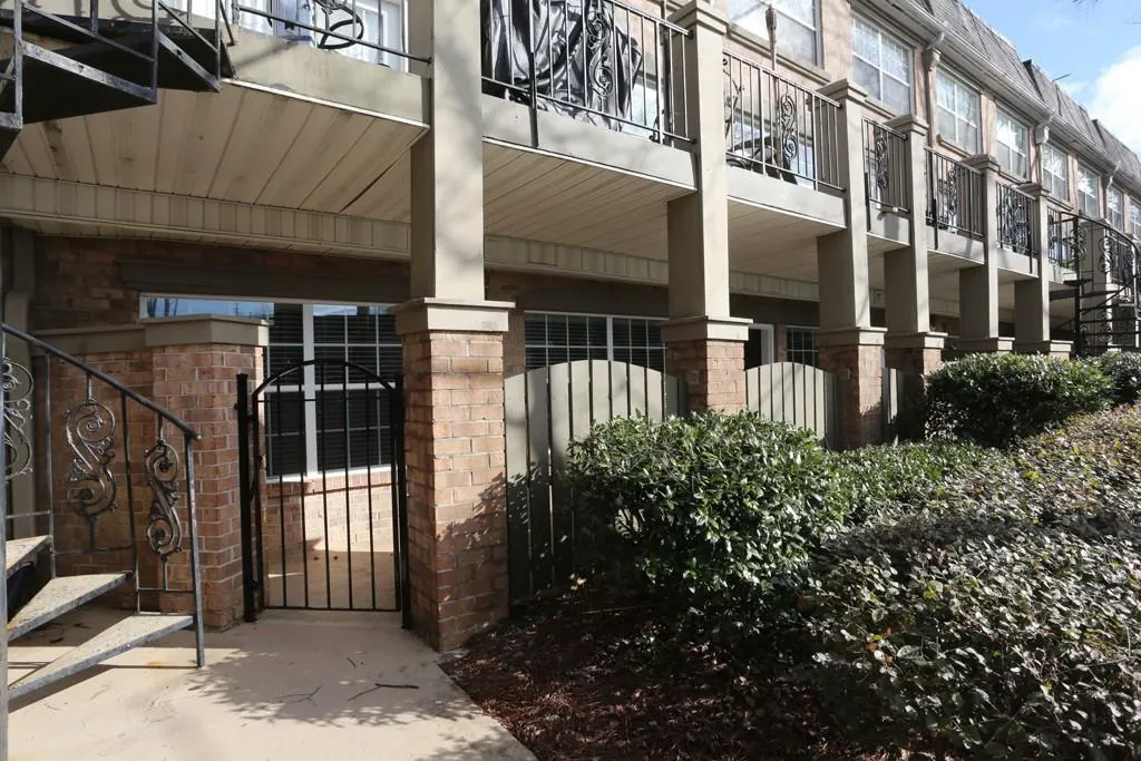 6980 Roswell Road Unit K11, Atlanta, Georgia 30328, 2 Bedrooms Bedrooms, ,1 BathroomBathrooms,Residential,Sold,6980 Roswell Road Unit K11,5649203