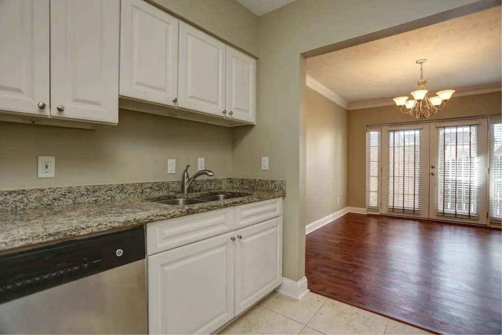 6980 Roswell Road Unit K11, Atlanta, Georgia 30328, 2 Bedrooms Bedrooms, ,1 BathroomBathrooms,Residential,Sold,6980 Roswell Road Unit K11,5649203