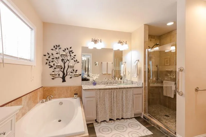 524 Colewood Way, Atlanta, Georgia 30328, 3 Bedrooms Bedrooms, ,2 BathroomsBathrooms,Residential,Sold,524 Colewood Way,6023773