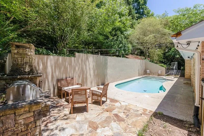 524 Colewood Way, Atlanta, Georgia 30328, 3 Bedrooms Bedrooms, ,2 BathroomsBathrooms,Residential,Sold,524 Colewood Way,6023773