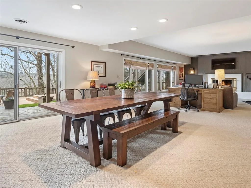 245 River North Drive, Sandy Springs, Georgia 30328, 5 Bedrooms Bedrooms, ,3 BathroomsBathrooms,Residential,Sold,245 River North Drive,6996539