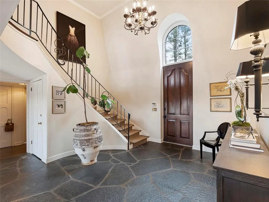 245 River North Drive, Sandy Springs, Georgia 30328, 5 Bedrooms Bedrooms, ,3 BathroomsBathrooms,Residential,Sold,245 River North Drive,6996539