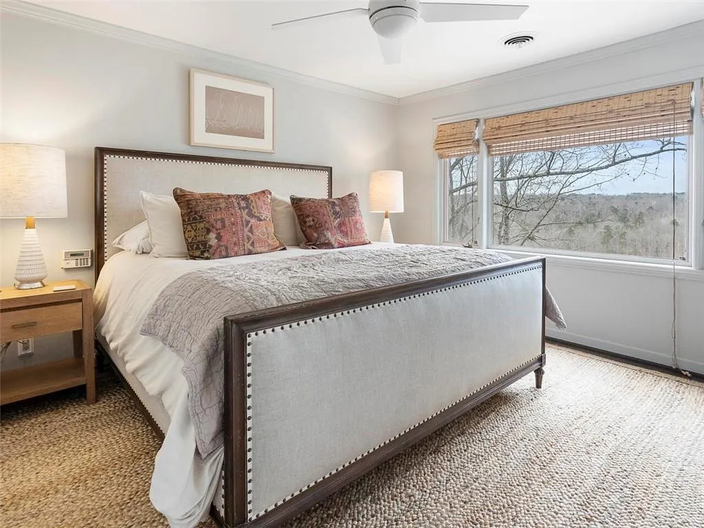 245 River North Drive, Sandy Springs, Georgia 30328, 5 Bedrooms Bedrooms, ,3 BathroomsBathrooms,Residential,Sold,245 River North Drive,6996539