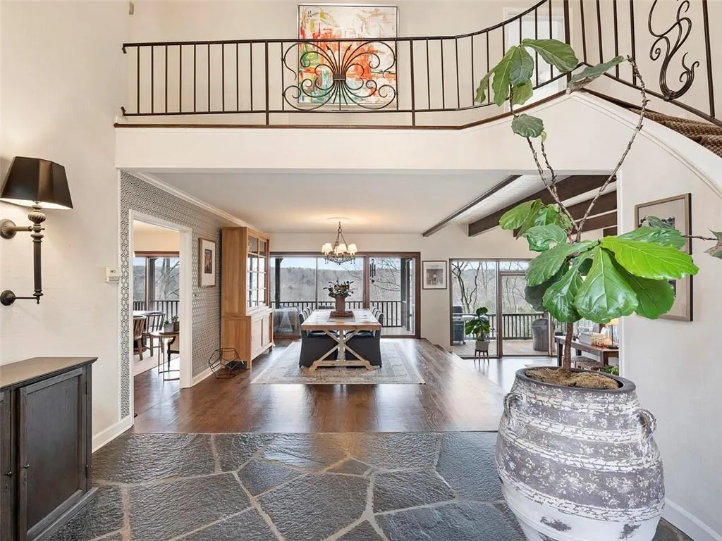 245 River North Drive, Sandy Springs, Georgia 30328, 5 Bedrooms Bedrooms, ,3 BathroomsBathrooms,Residential,Sold,245 River North Drive,6996539