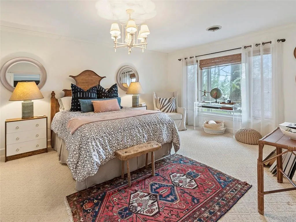 245 River North Drive, Sandy Springs, Georgia 30328, 5 Bedrooms Bedrooms, ,3 BathroomsBathrooms,Residential,Sold,245 River North Drive,6996539