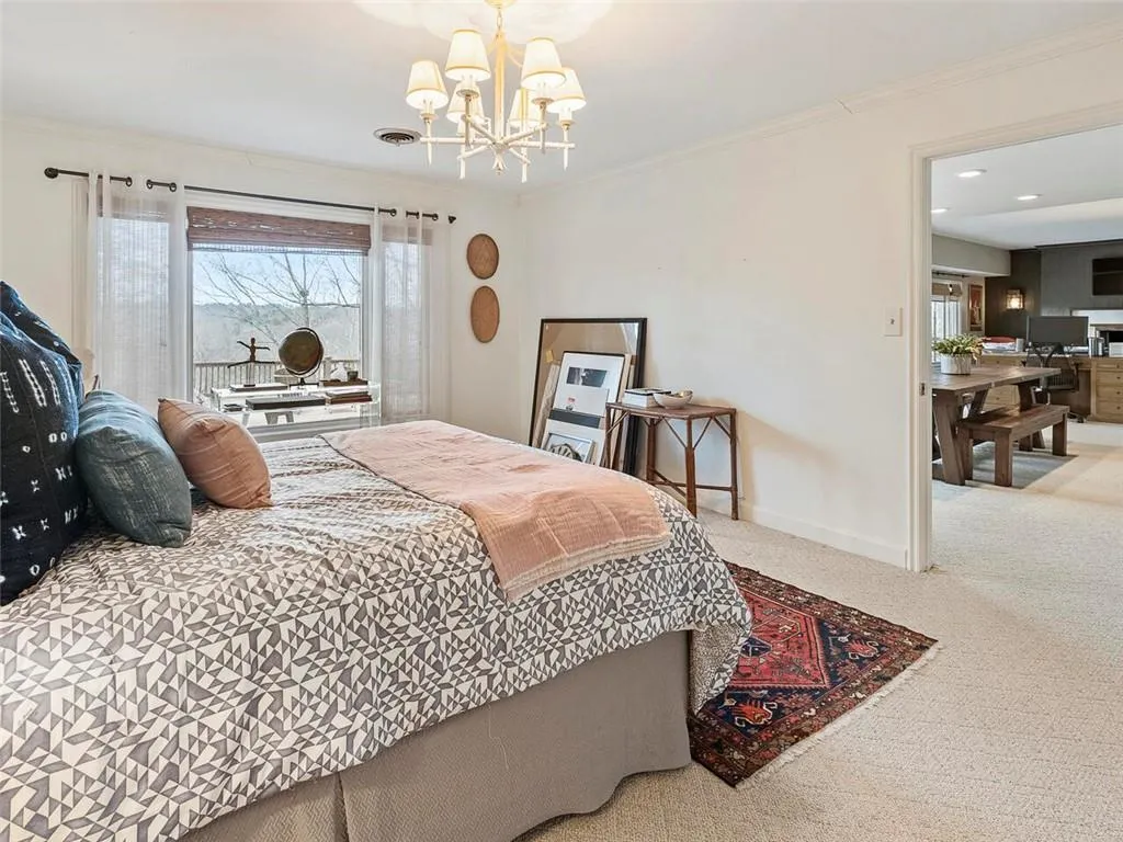 245 River North Drive, Sandy Springs, Georgia 30328, 5 Bedrooms Bedrooms, ,3 BathroomsBathrooms,Residential,Sold,245 River North Drive,6996539