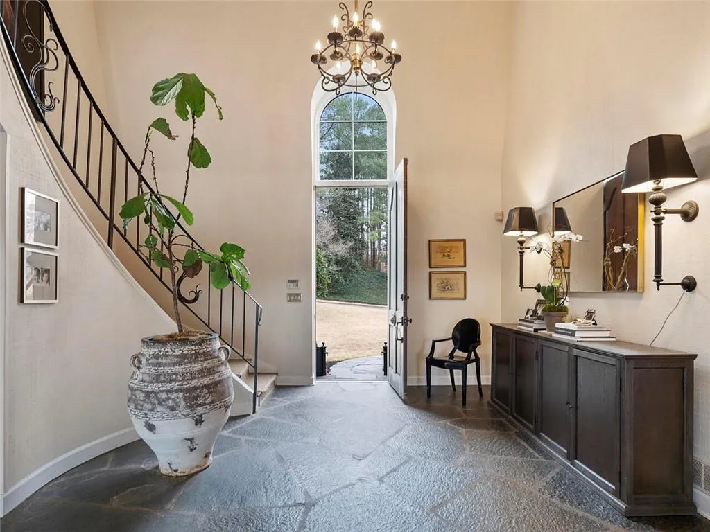 245 River North Drive, Sandy Springs, Georgia 30328, 5 Bedrooms Bedrooms, ,3 BathroomsBathrooms,Residential,Sold,245 River North Drive,6996539