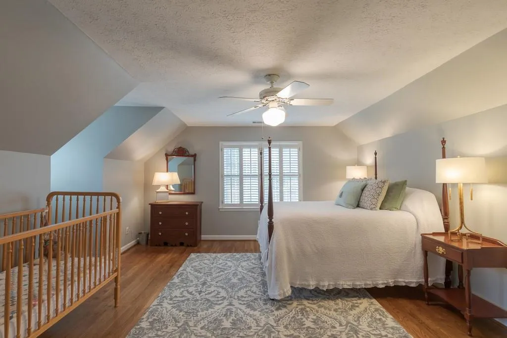 330 Skyridge Drive, Sandy Springs, Georgia 30350, 4 Bedrooms Bedrooms, ,3 BathroomsBathrooms,Residential,Sold,330 Skyridge Drive,6670153