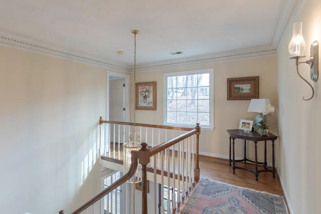 330 Skyridge Drive, Sandy Springs, Georgia 30350, 4 Bedrooms Bedrooms, ,3 BathroomsBathrooms,Residential,Sold,330 Skyridge Drive,6670153