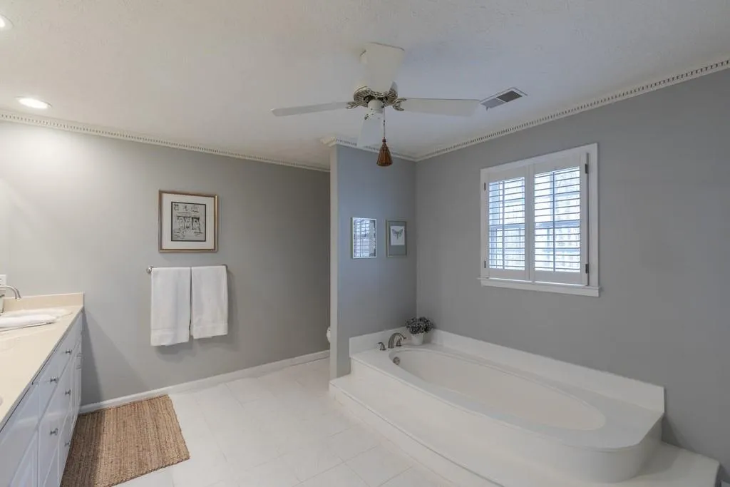 330 Skyridge Drive, Sandy Springs, Georgia 30350, 4 Bedrooms Bedrooms, ,3 BathroomsBathrooms,Residential,Sold,330 Skyridge Drive,6670153