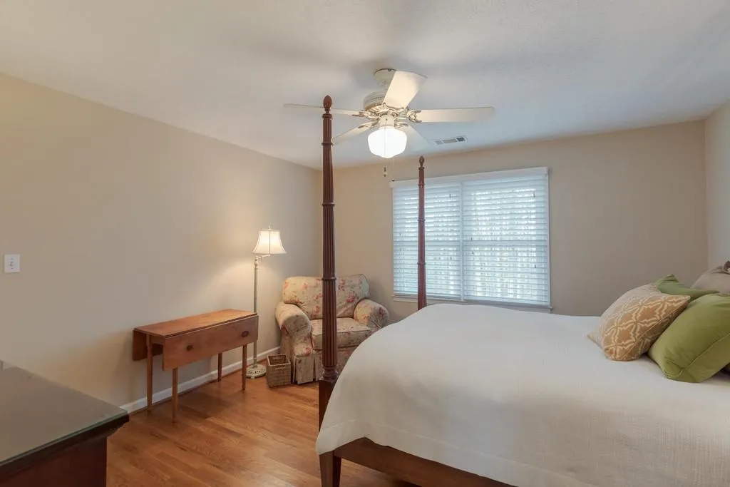330 Skyridge Drive, Sandy Springs, Georgia 30350, 4 Bedrooms Bedrooms, ,3 BathroomsBathrooms,Residential,Sold,330 Skyridge Drive,6670153