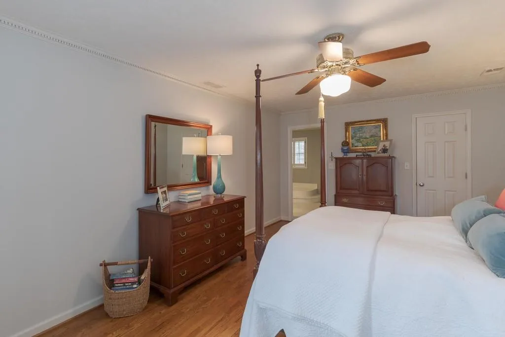 330 Skyridge Drive, Sandy Springs, Georgia 30350, 4 Bedrooms Bedrooms, ,3 BathroomsBathrooms,Residential,Sold,330 Skyridge Drive,6670153
