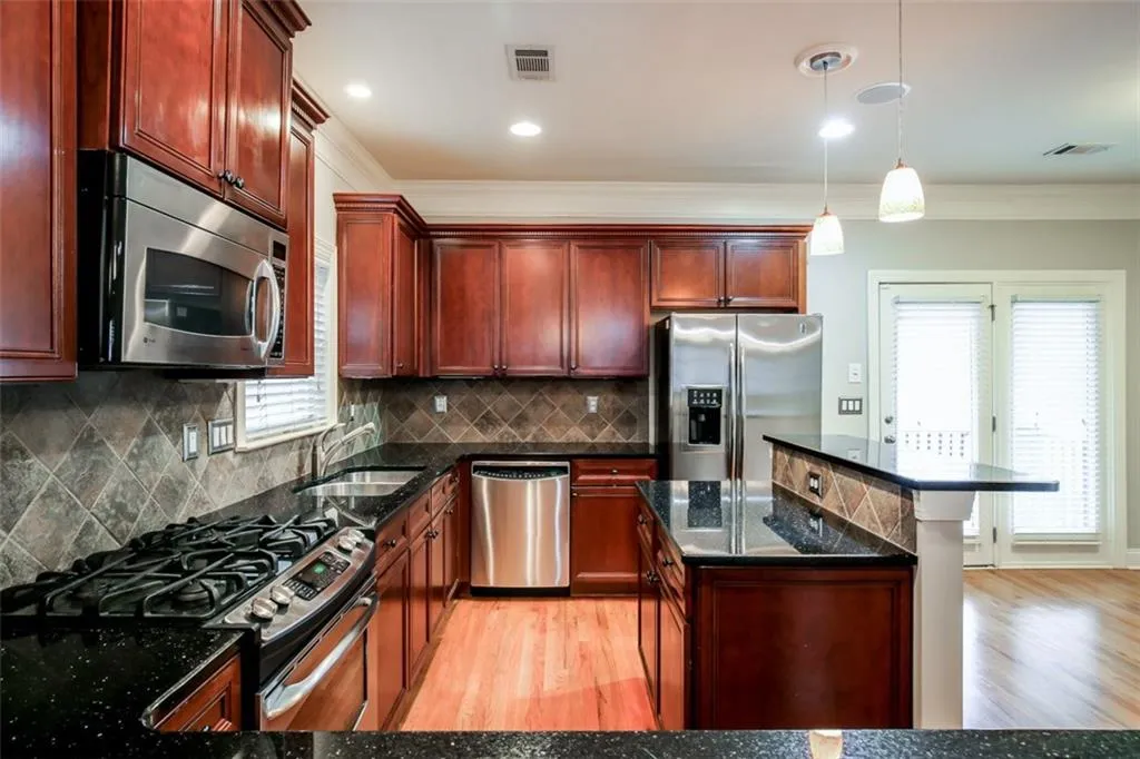 1288 Atlantic Drive Ne, Atlanta, Georgia 30318, 3 Bedrooms Bedrooms, ,2 BathroomsBathrooms,Residential,Sold,1288 Atlantic Drive Ne,5967522