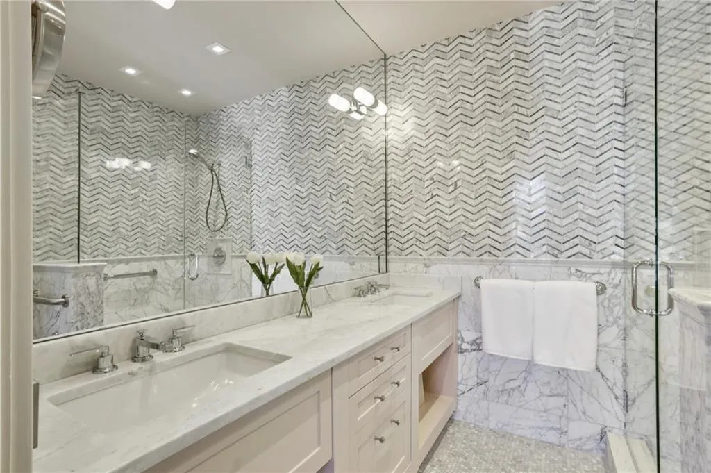 2660 Peachtree Road Nw Unit 4g, Atlanta, Georgia 30305, 2 Bedrooms Bedrooms, 0 ,2 BathroomsBathrooms,Residential,For Sale,2660 Peachtree Road Nw Unit 4g,7734382