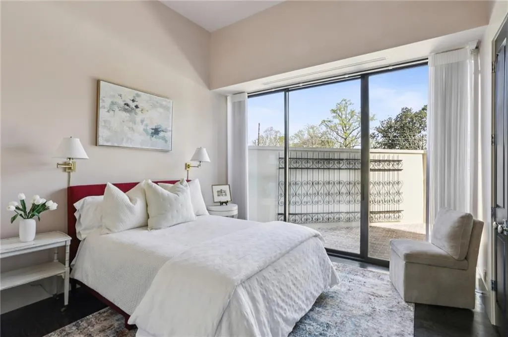 2660 Peachtree Road Nw Unit 4g, Atlanta, Georgia 30305, 2 Bedrooms Bedrooms, 0 ,2 BathroomsBathrooms,Residential,For Sale,2660 Peachtree Road Nw Unit 4g,7734382