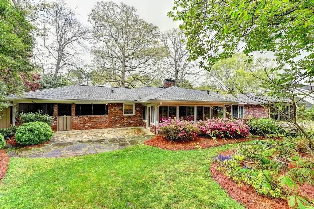 4740 Cherrywood Lane, Atlanta, Georgia 30342, 4 Bedrooms Bedrooms, ,3 BathroomsBathrooms,Residential,Sold,4740 Cherrywood Lane,6534182