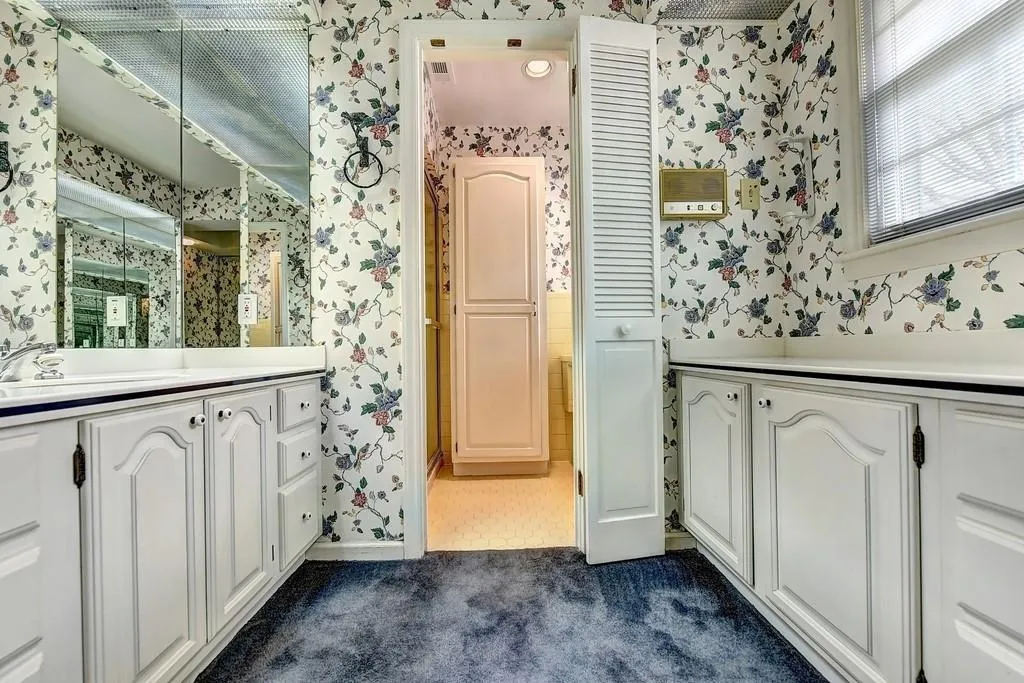 4740 Cherrywood Lane, Atlanta, Georgia 30342, 4 Bedrooms Bedrooms, ,3 BathroomsBathrooms,Residential,Sold,4740 Cherrywood Lane,6534182