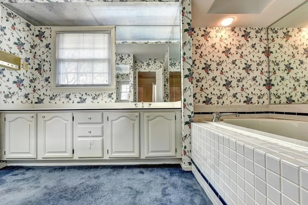 4740 Cherrywood Lane, Atlanta, Georgia 30342, 4 Bedrooms Bedrooms, ,3 BathroomsBathrooms,Residential,Sold,4740 Cherrywood Lane,6534182