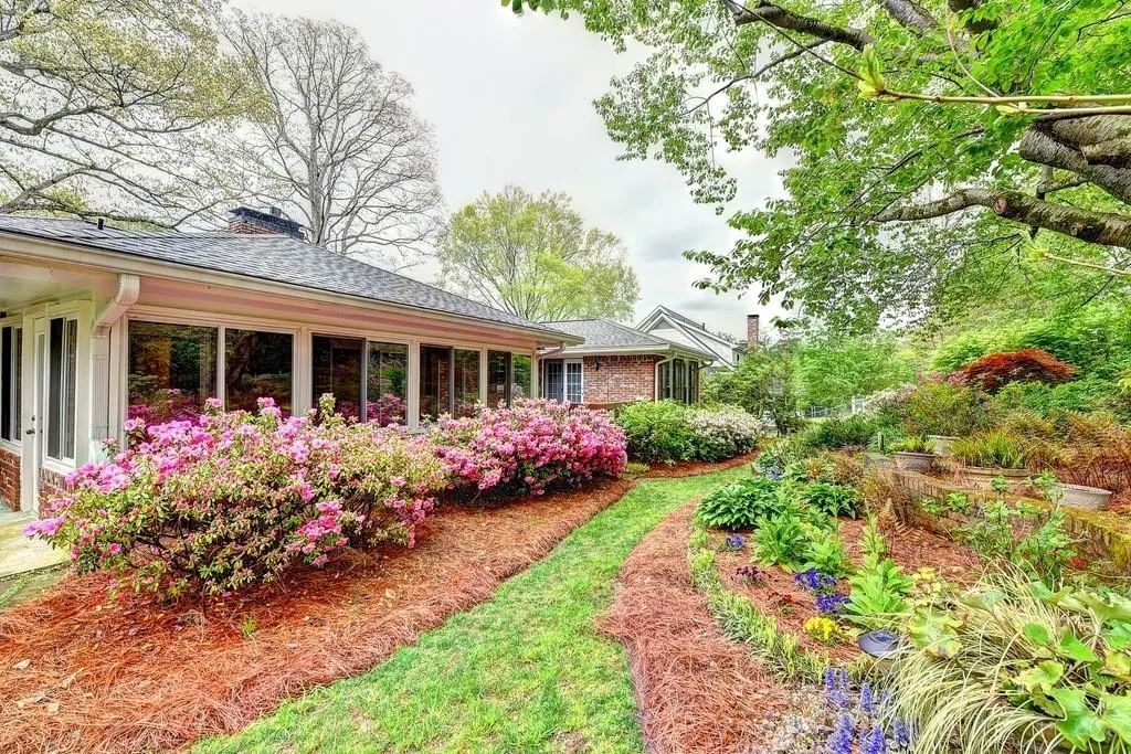 4740 Cherrywood Lane, Atlanta, Georgia 30342, 4 Bedrooms Bedrooms, ,3 BathroomsBathrooms,Residential,Sold,4740 Cherrywood Lane,6534182