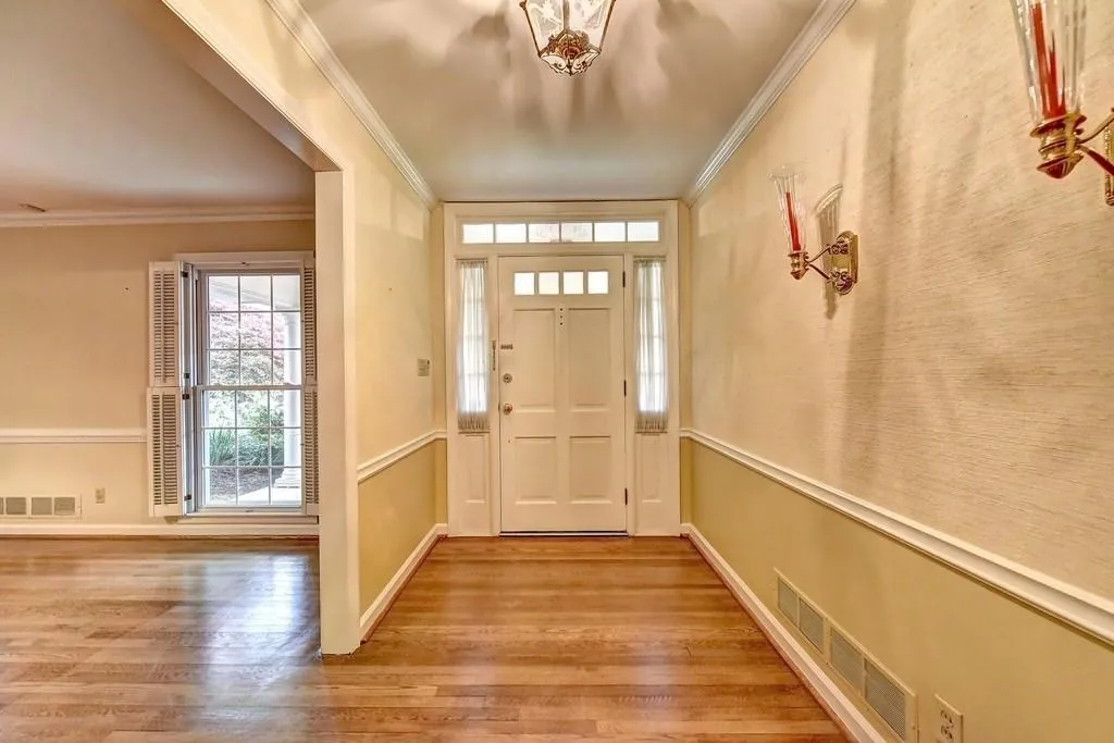 4740 Cherrywood Lane, Atlanta, Georgia 30342, 4 Bedrooms Bedrooms, ,3 BathroomsBathrooms,Residential,Sold,4740 Cherrywood Lane,6534182