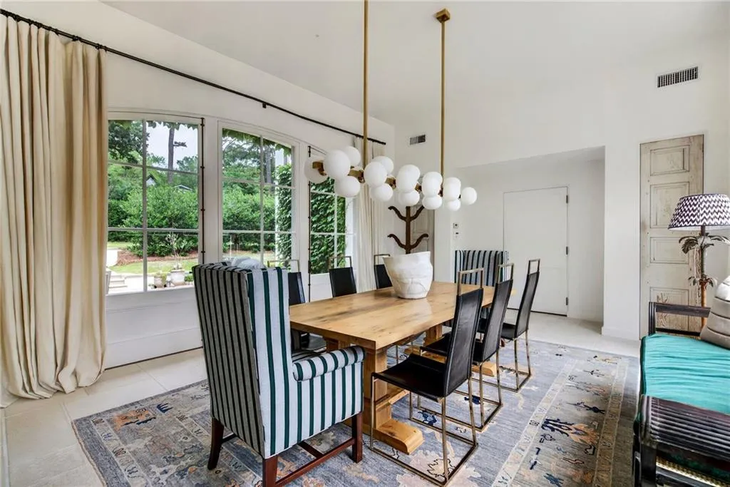 4400 Carmain Drive Ne, Atlanta, Georgia 30342, 5 Bedrooms Bedrooms, 0 ,5 BathroomsBathrooms,Residential,For Sale,4400 Carmain Drive Ne,7787264
