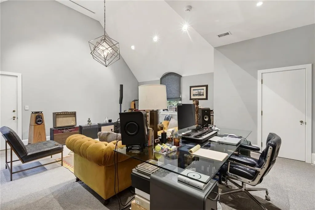 4400 Carmain Drive Ne, Atlanta, Georgia 30342, 5 Bedrooms Bedrooms, 0 ,5 BathroomsBathrooms,Residential,For Sale,4400 Carmain Drive Ne,7787264