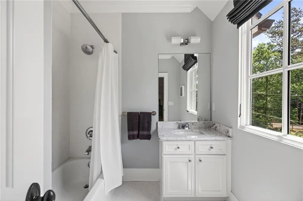 4400 Carmain Drive Ne, Atlanta, Georgia 30342, 5 Bedrooms Bedrooms, 0 ,5 BathroomsBathrooms,Residential,For Sale,4400 Carmain Drive Ne,7787264