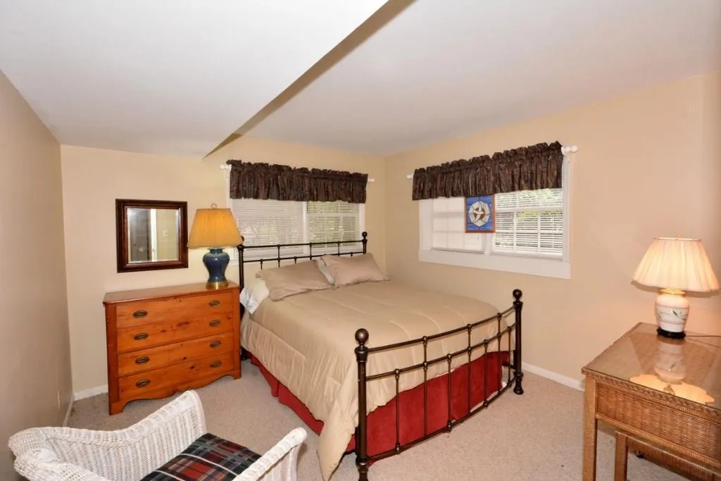 370 Thornwood Drive, Sandy Springs, Georgia 30328, 4 Bedrooms Bedrooms, ,3 BathroomsBathrooms,Residential,Sold,370 Thornwood Drive,5570109