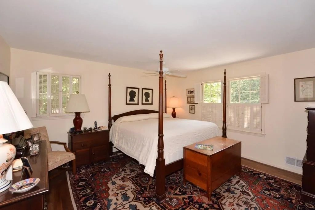 370 Thornwood Drive, Sandy Springs, Georgia 30328, 4 Bedrooms Bedrooms, ,3 BathroomsBathrooms,Residential,Sold,370 Thornwood Drive,5570109